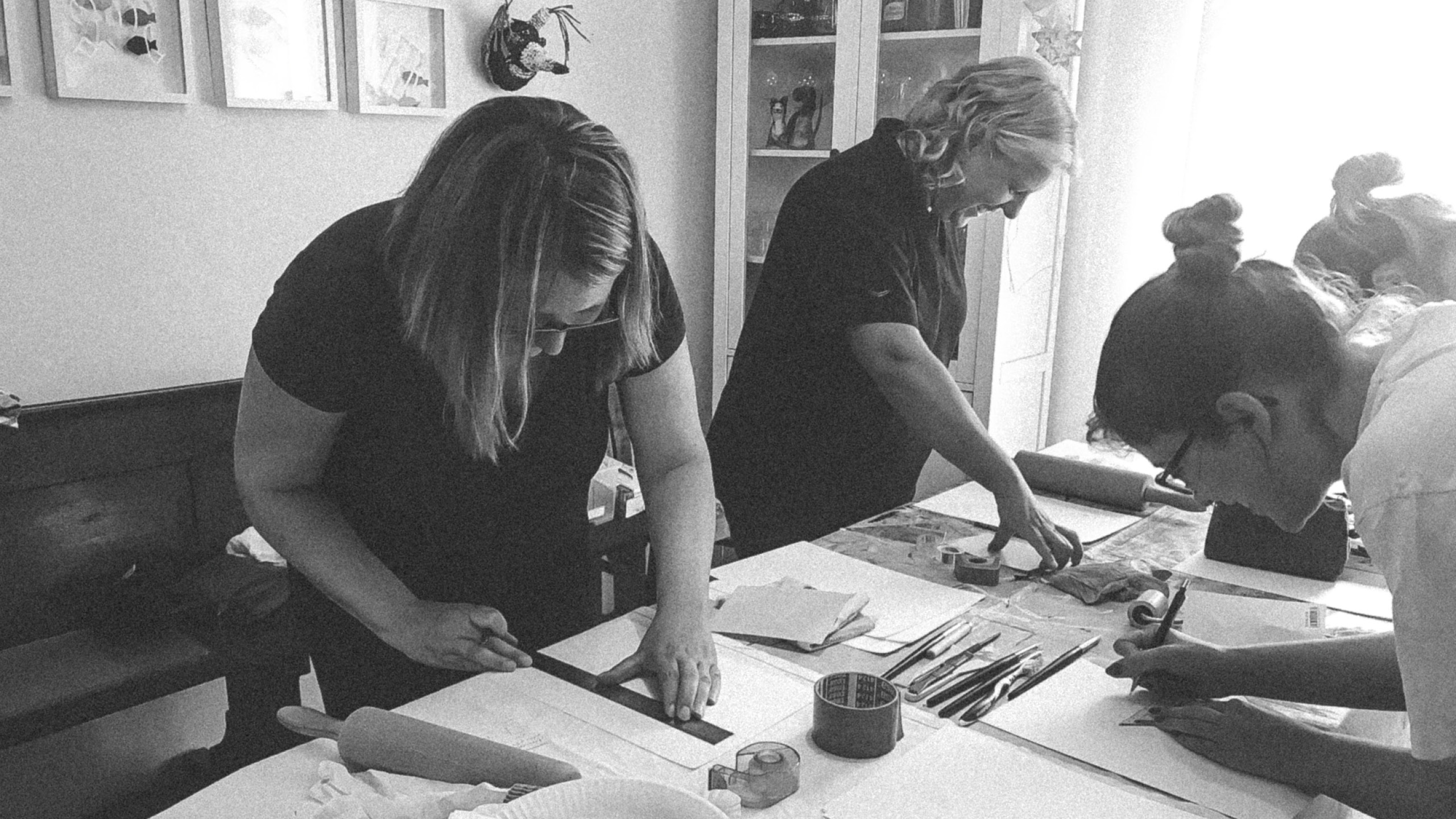 Lockstoff Team beim Monotypie Kurs